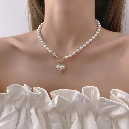 Elegant Pearls Heart Charm OT Buckle Necklace for Women