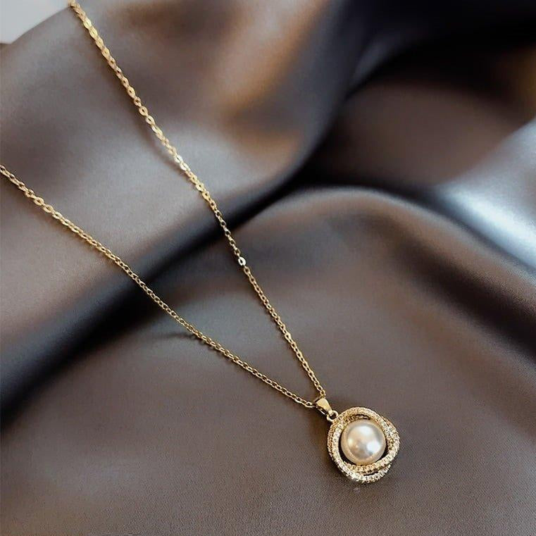 Pearl Chain Pendant