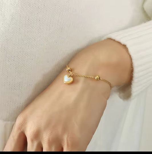 Luxe Heart Aura Jewelry Set – 18K Gold Plated Stainless Steel Necklace, Earrings & Bracelet Set