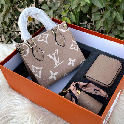 OnTheGo PM Monogram Canvas Handbag – Louis Vuitton (3-Piece Set) 👜