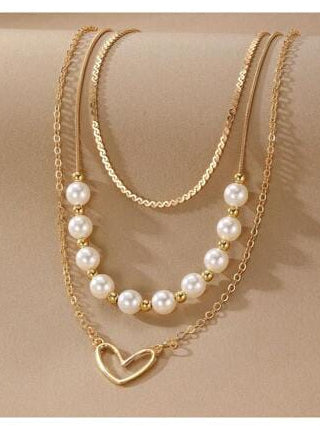 3 Layered Necklace with Heart Shape and Pearls