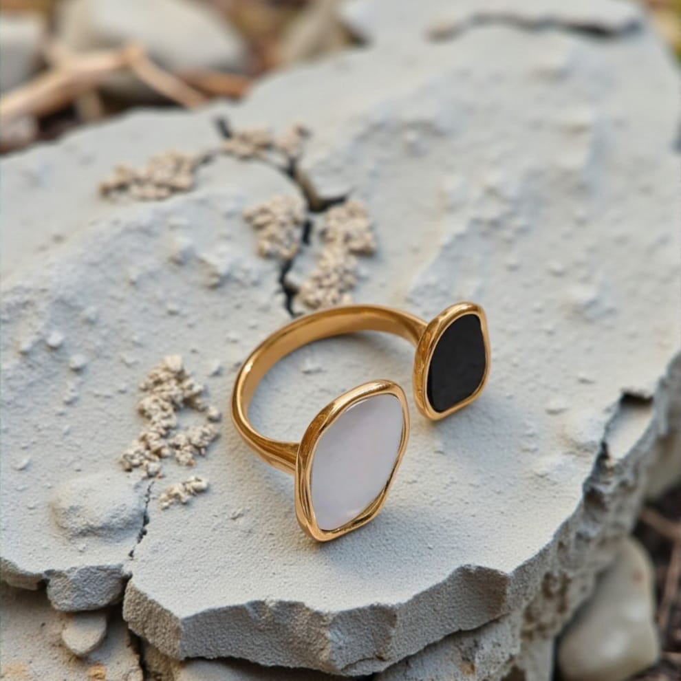Stainless Steel Acrylic Shell Adjustable Ring for Women