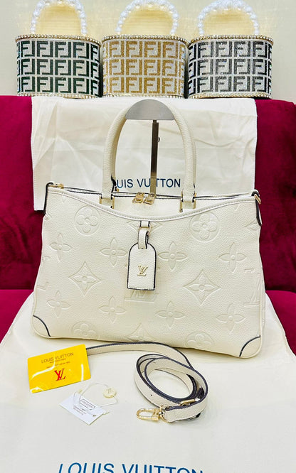 𝗟𝗢𝗨𝗜𝗦 𝗩𝗨𝗜𝗧𝗧𝗢𝗡 | Master Quality – Official Model