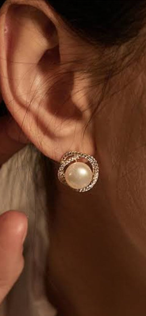 Spiral Pearl Tops Pair