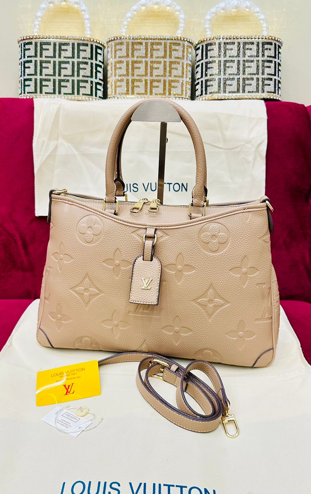 𝗟𝗢𝗨𝗜𝗦 𝗩𝗨𝗜𝗧𝗧𝗢𝗡 | Master Quality – Official Model