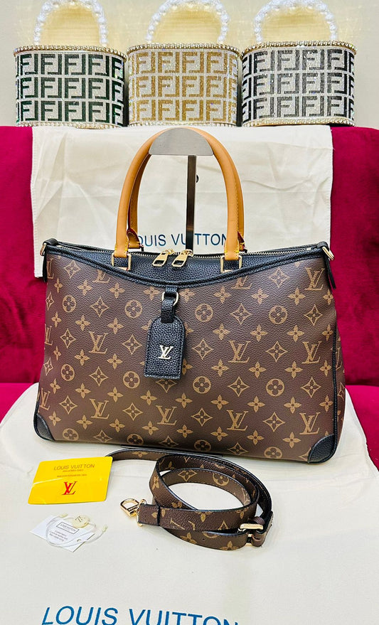𝗟𝗢𝗨𝗜𝗦 𝗩𝗨𝗜𝗧𝗧𝗢𝗡 | Master Quality – Official Model